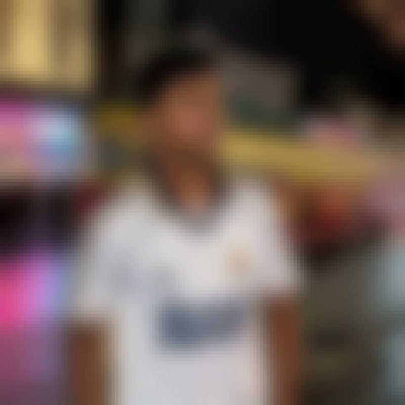 Siam, 21, Manompana