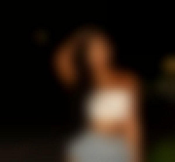 Tsella, 28, Paisley