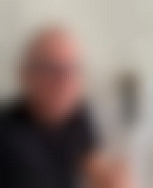 leobauer, 57, Madagascar