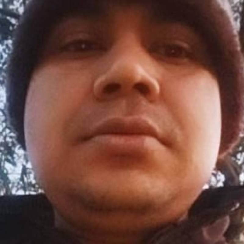 Nayon, 38, Stratforduponavon