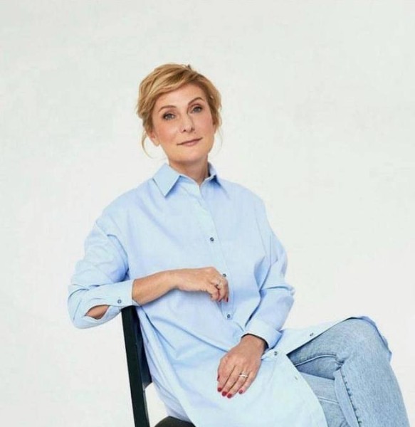 Andreay Melissa, 45, Emet
