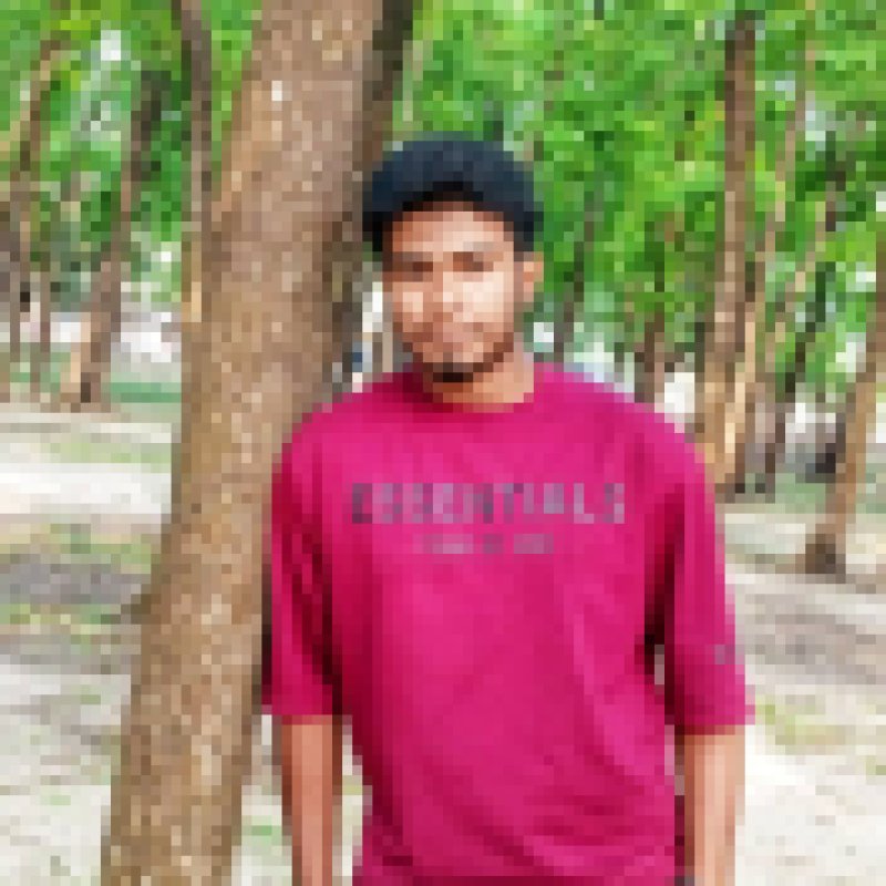 Tarek, 20, Batha