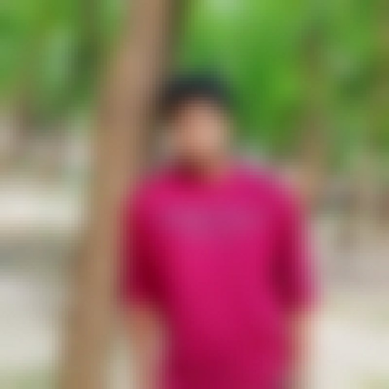 Tarek, 20, Central