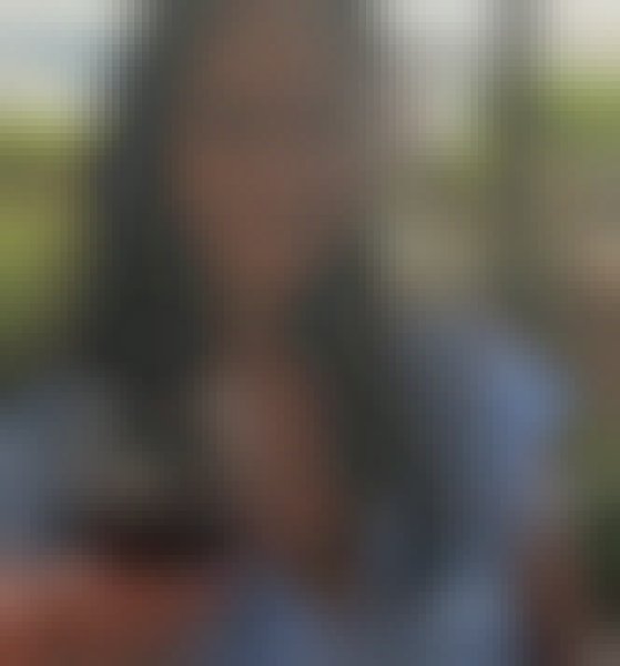Sonia, 40