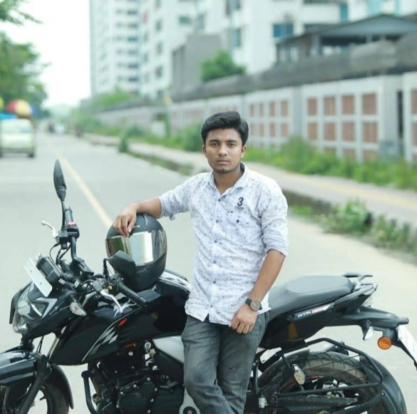 Nafis, 24, 25 oodlawn b4 z120