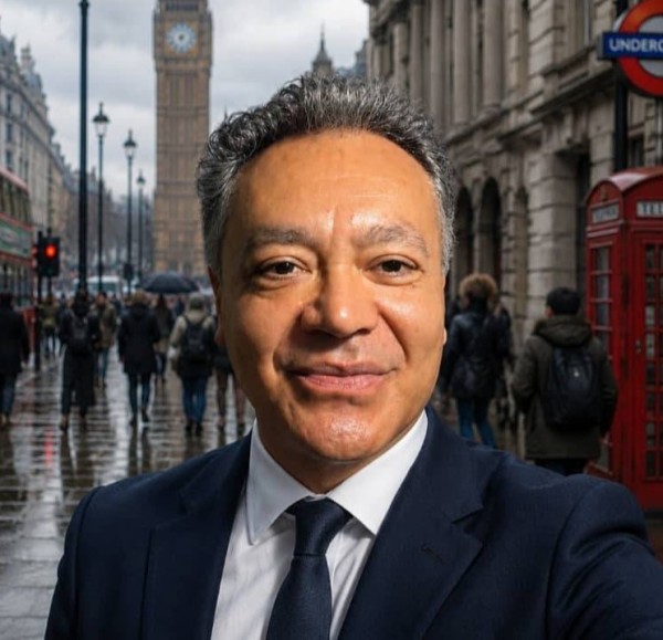 Piotr, 60, Champhai