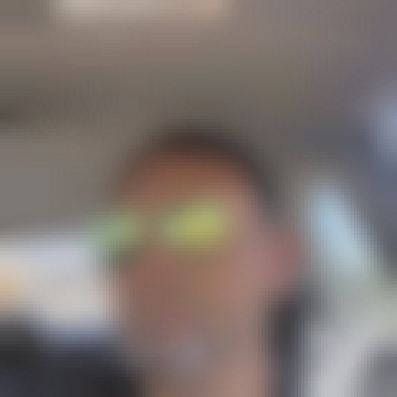 Ayman, 42, Usia