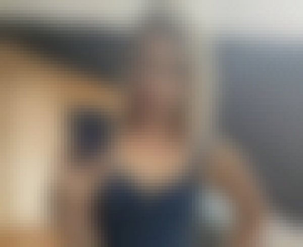 Roea, 34, Canada