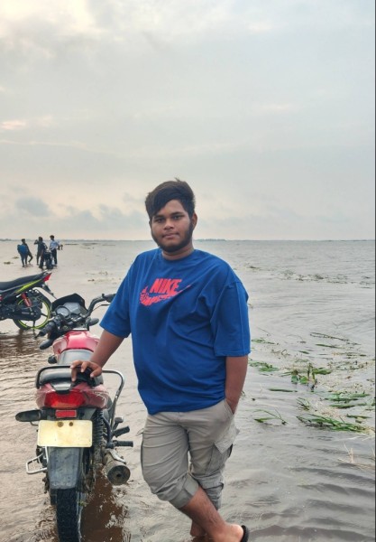 Parvez ahamed, 19, 28 oland b10 z130