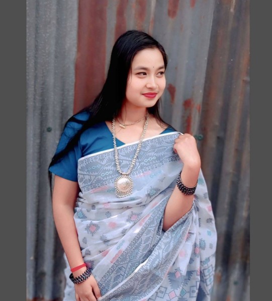 puga roy, 22, Passi