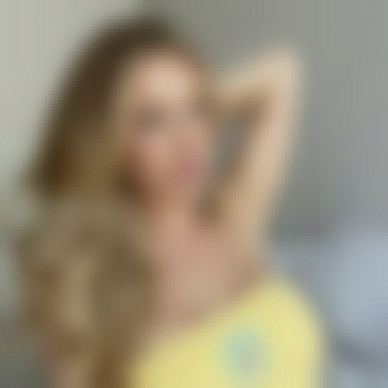 Julie, 33, Glen Cove