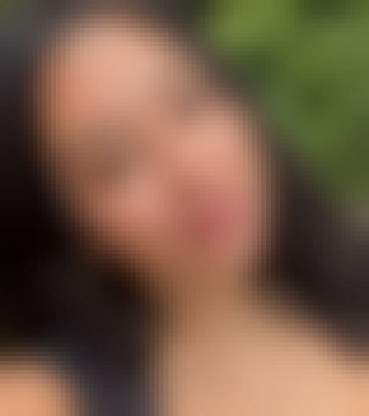 Bella, 39, United Kingdom