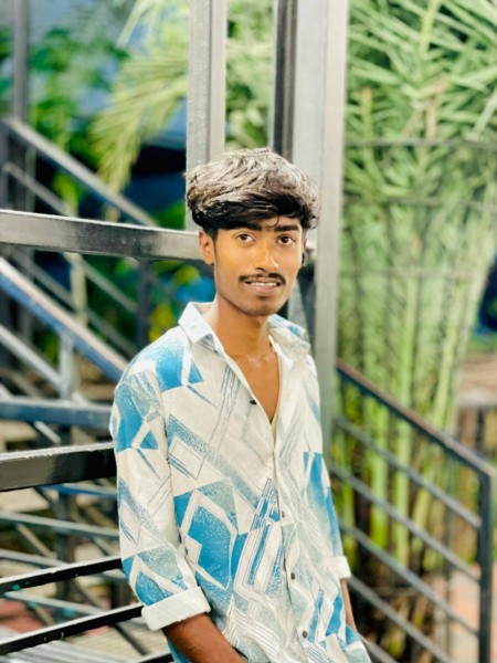 Minhaz uddin shoel, 19, Devizes