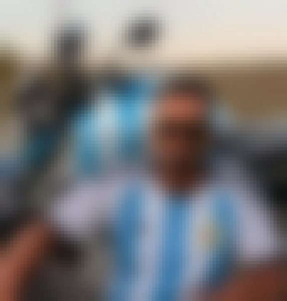 Somrat, 26, Ghana