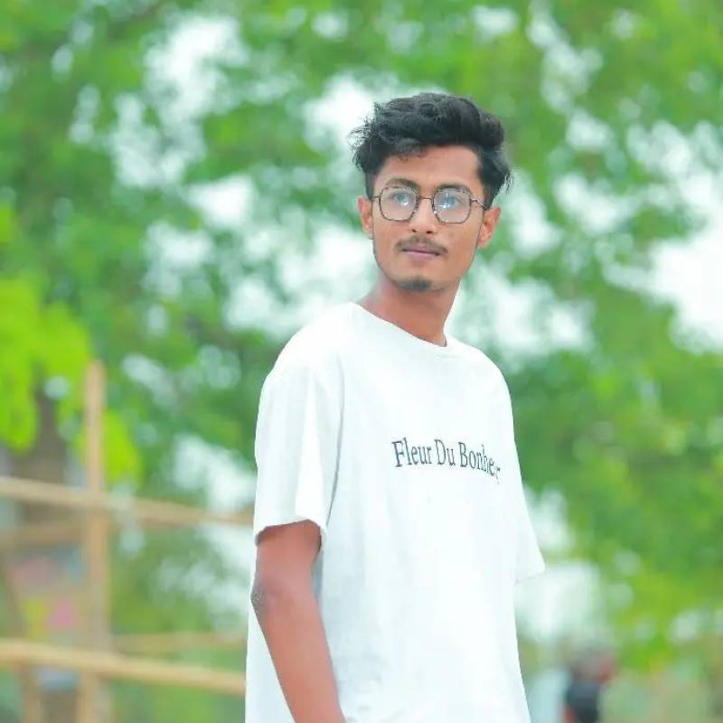 Bijoy, 20, Montbrison