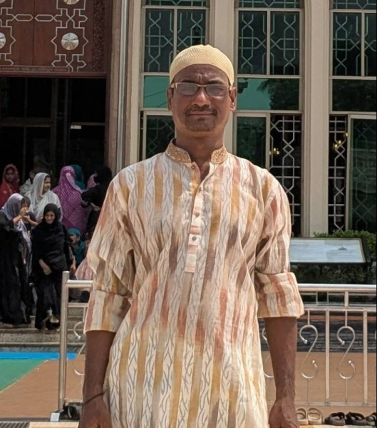 MD salim mahamud, 44, Samarate