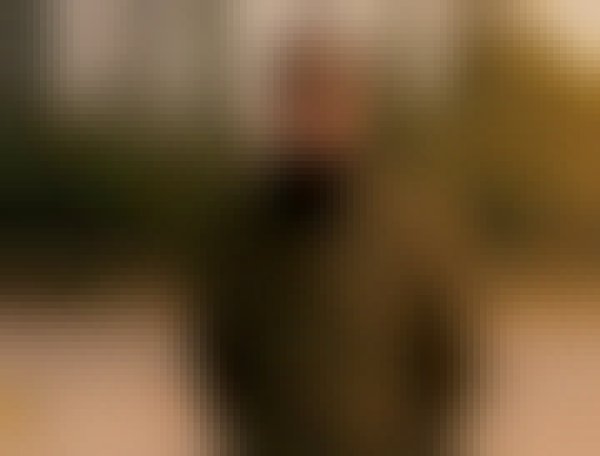 Khalid, 56, Garb