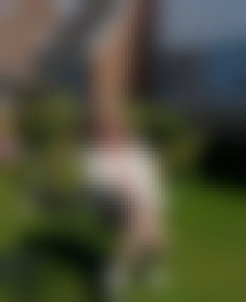 Holz, 51, Madagascar