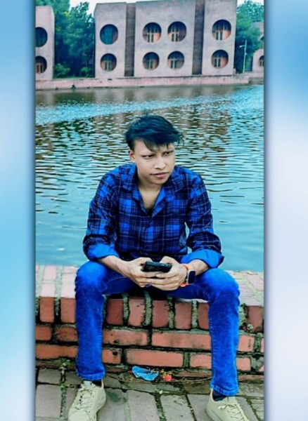 Hasan, 23, Kairaki