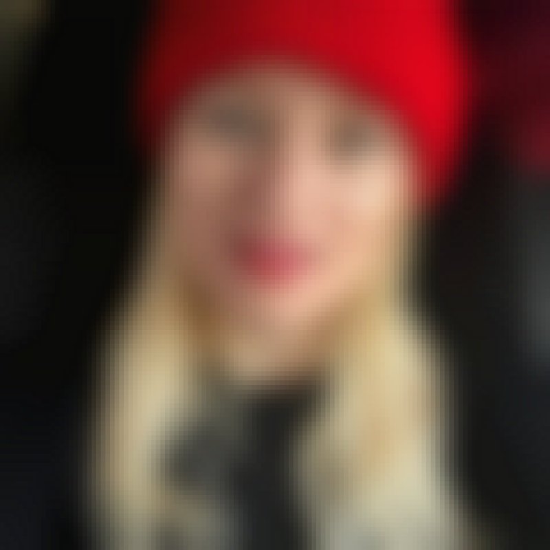 Lisa Kelly, 45, Lubango