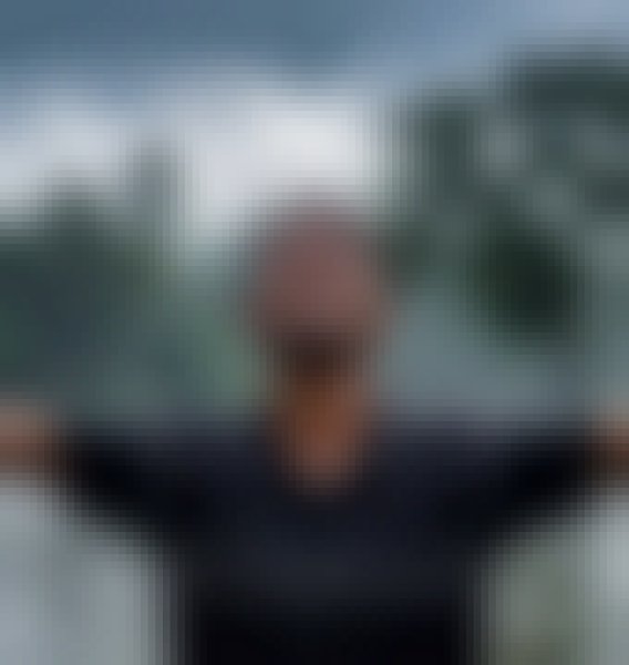 Zalil, 31, Karonga