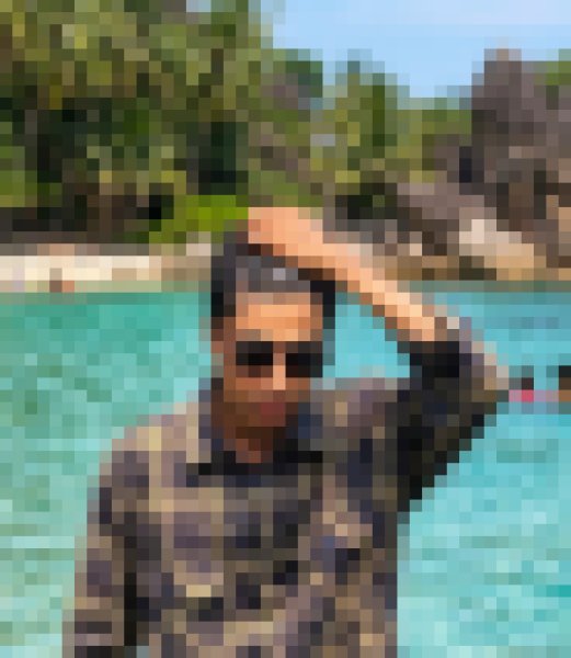ARAFAT, 20, Doum
