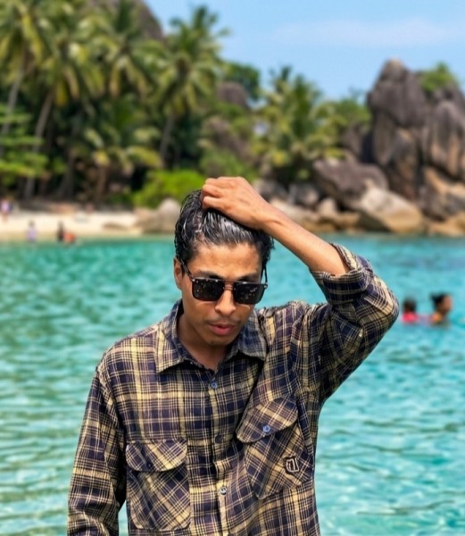 ARAFAT, 20, Korgas