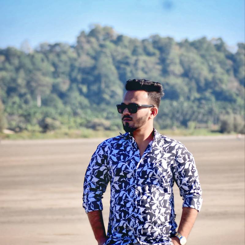 EmOn, 28, Vohitrafeno