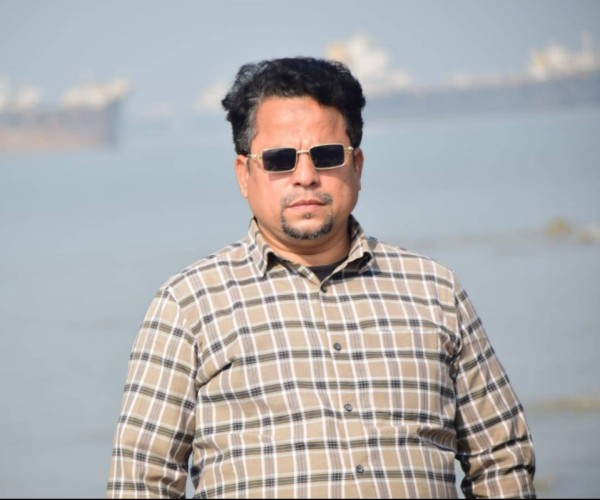 Anwar Hossain, 45, Lori