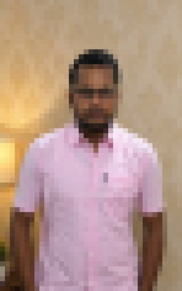 Razu, 27, Netherlands