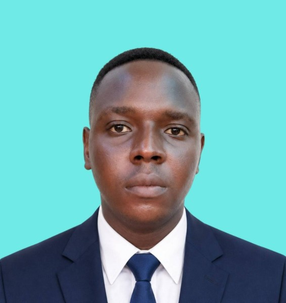 Newton, 27, Weesp