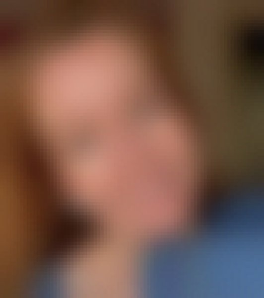 Tiara, 43, Videle