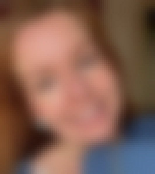 Tiara, 43