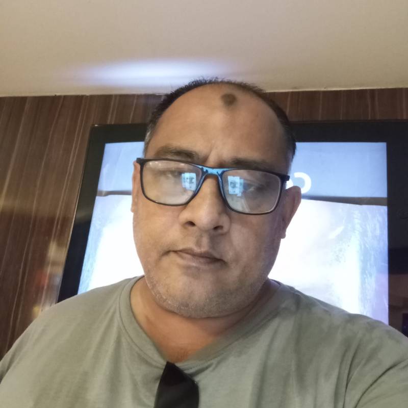 Shuvo, 46, Kocaky