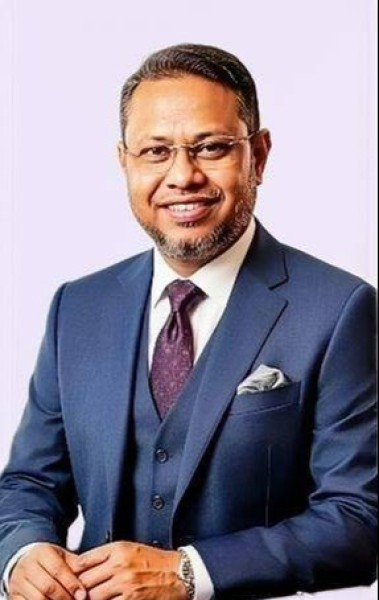 Max, 36, Chandlers Ford