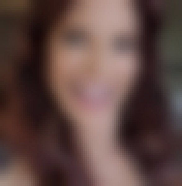 Elizabeth, 41, Netherlands