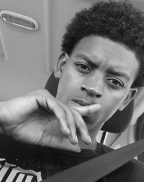 DeAndre, 31, Alangalang