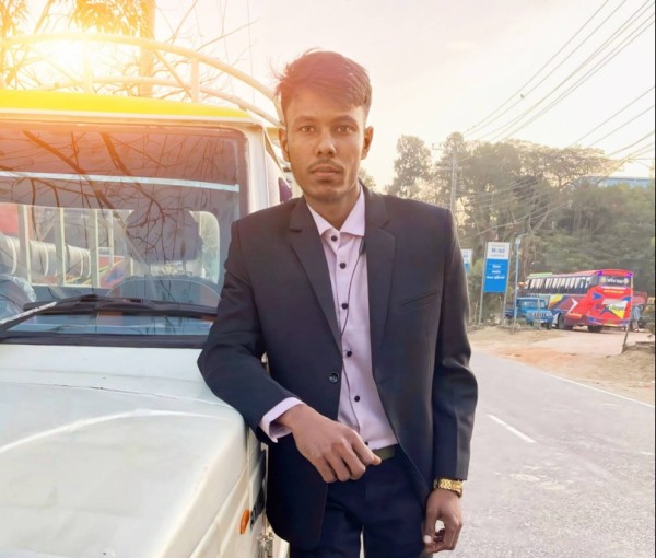 Joy, 24, Trgu Jiu