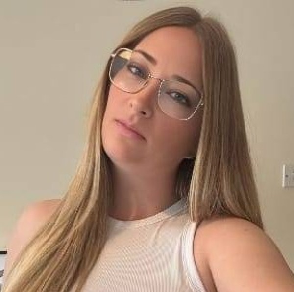 Margret Donald, 35, Charbagh