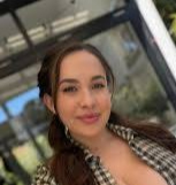 Bella, 36, Kadamakudi