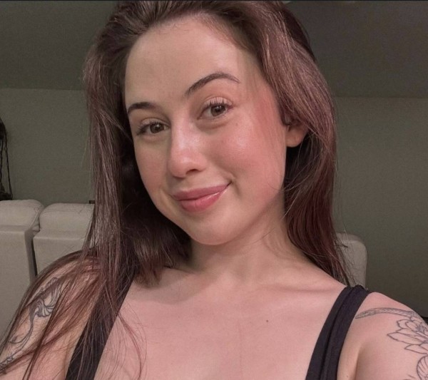 Hellen, 43, Erraguntlakota