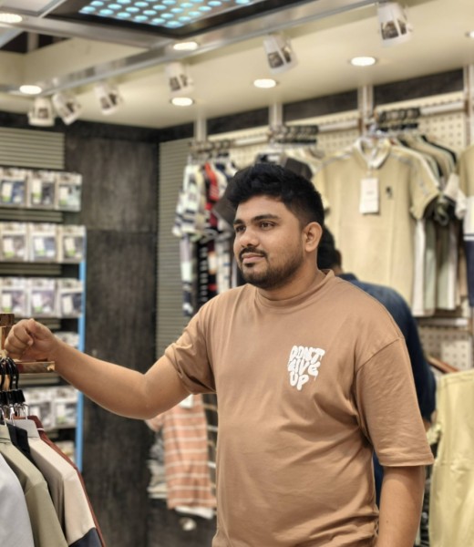 Sanvi, 26, Rusera