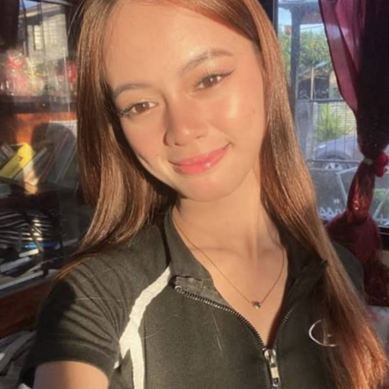 Sharon, 40, Pen