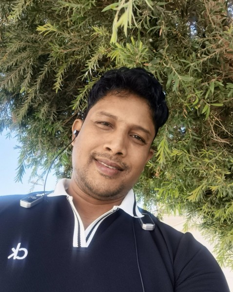 Hemel Himu, 36, Avranches