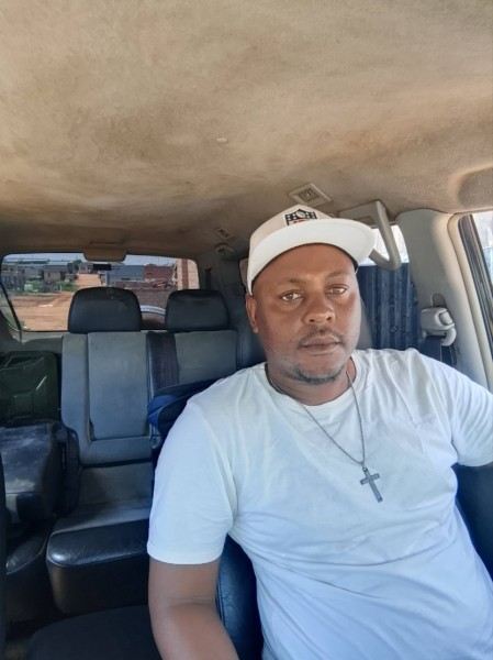 Admire, 36, Donwari