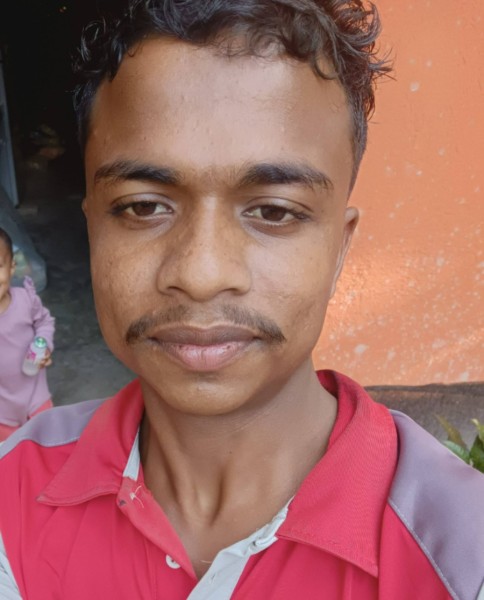Monsur, 22, Kuvango