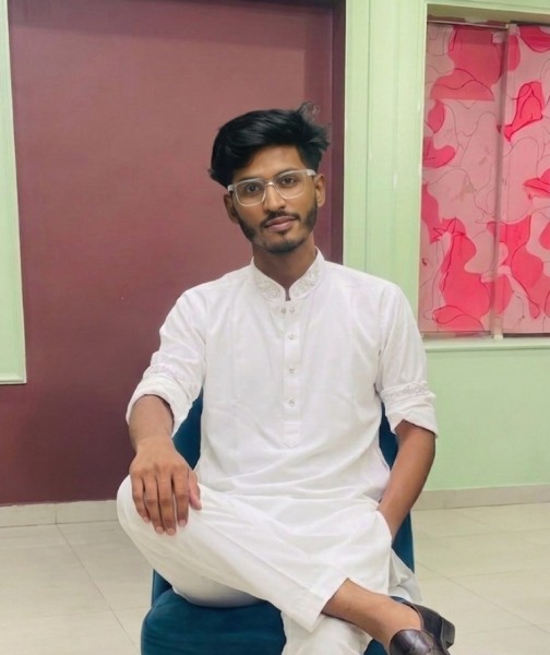 Al-Amin, 26, Las Veredas