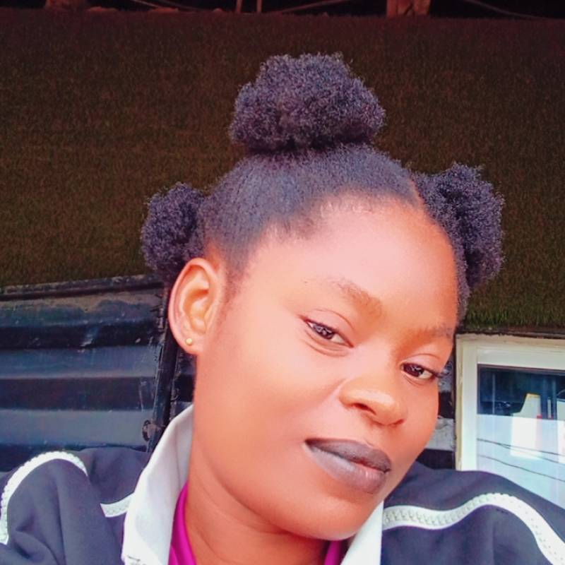 Aniekan, 22, Th Dc