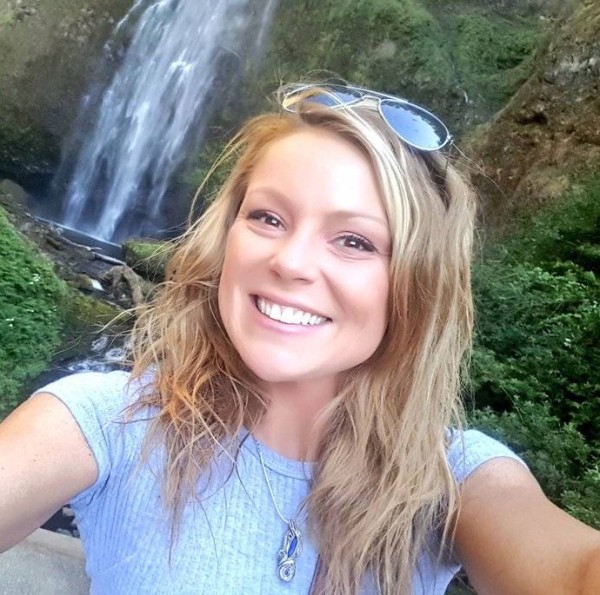 Chloe, 40, Analaroa