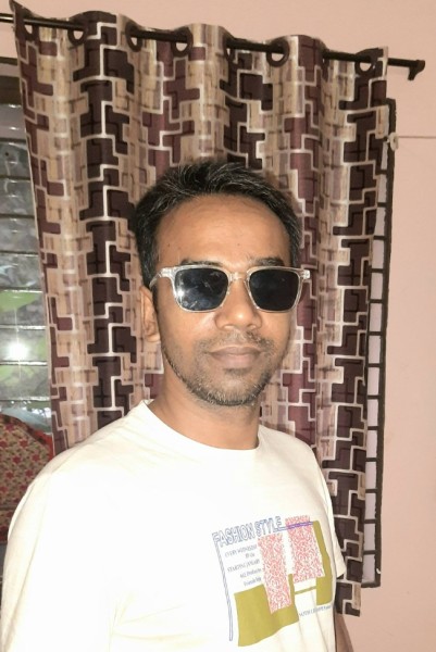 Khan vai, 30, Barnoi